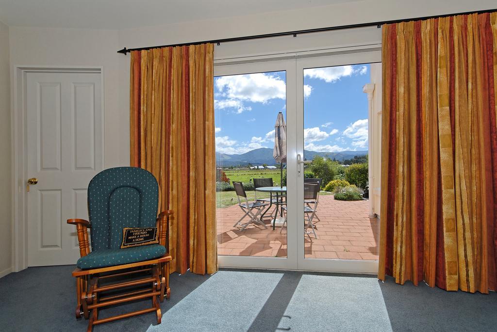Motueka Homestay Bed & Breakfast Exterior photo